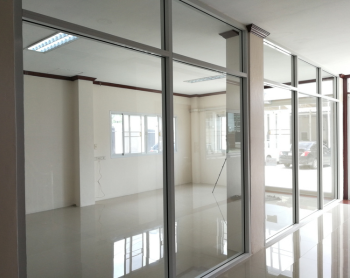 aluminium door installation